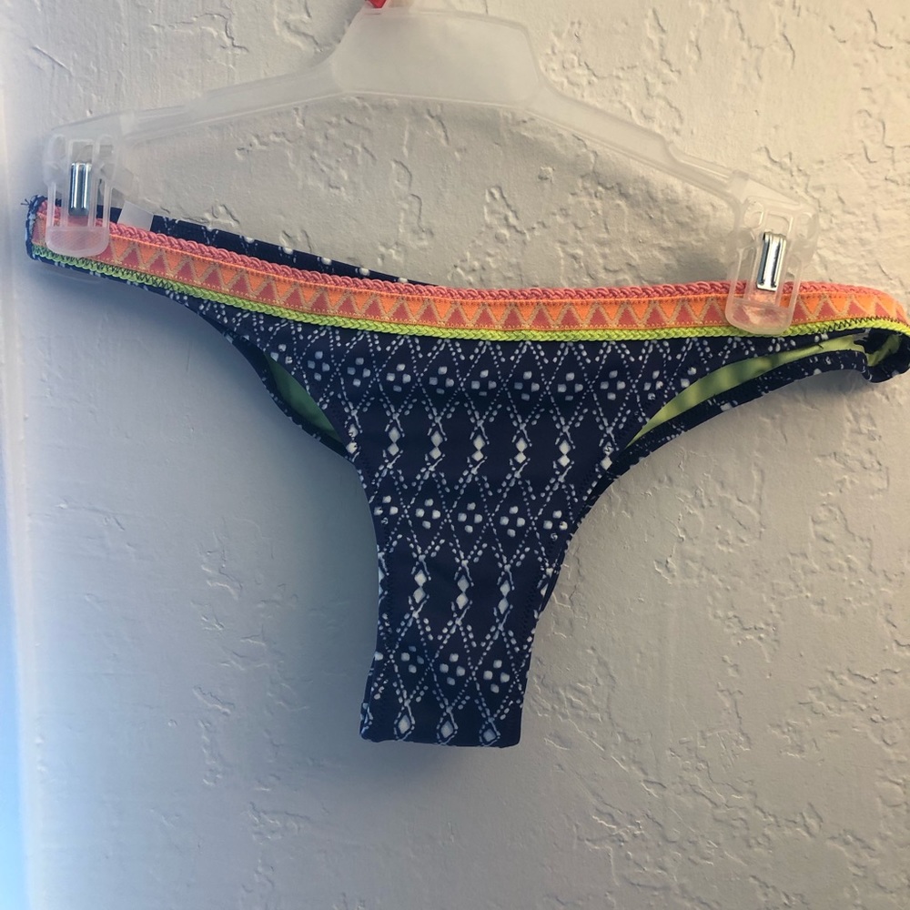 Itsy Victoria secret bathing suit bottoms